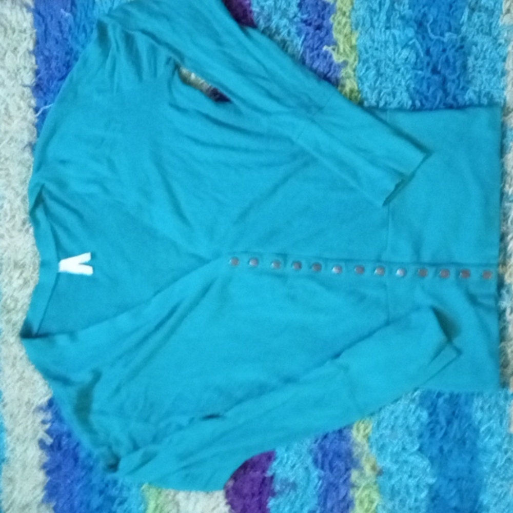Lightweight sweater